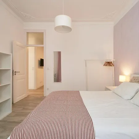 Lägenhet Spacious 3 Bedroom Downtown Lisboa